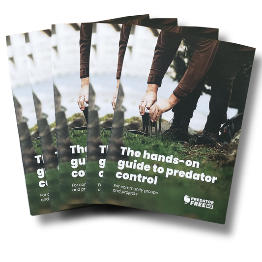 The hands-on guide to predator control 5 pack (incl. shipping)