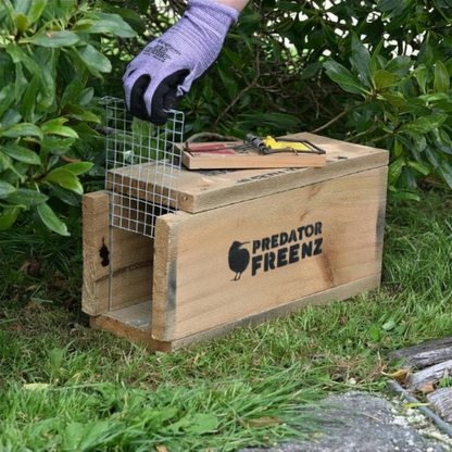 Victor Professional rat trap & tunnel
